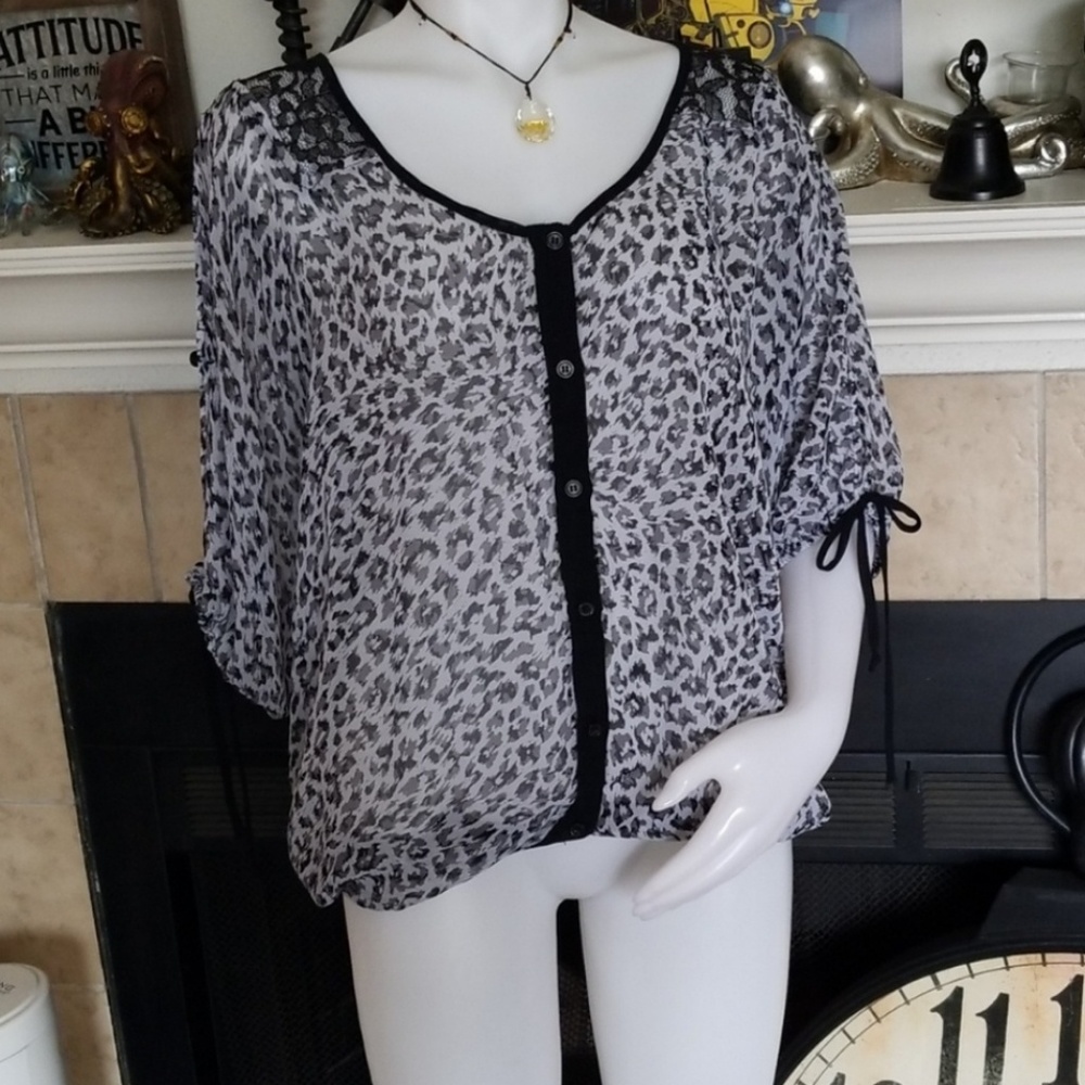 🚫SOLD🚫MAURISES BLOUSE